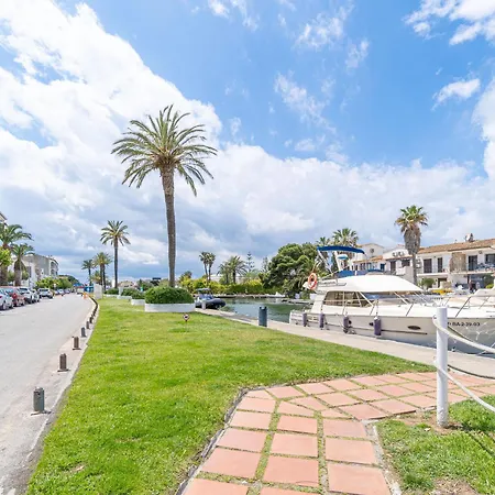 Apartment Con Parking Y Vistas Al Canal - Hisp-288-64 *