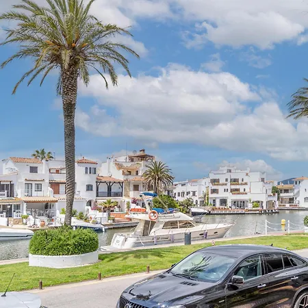 Apartment Con Parking Y Vistas Al Canal - Hisp-288-64 *